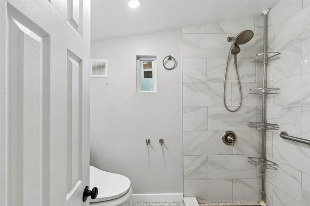 507 W PARIS STREET, Tampa, FL 33604