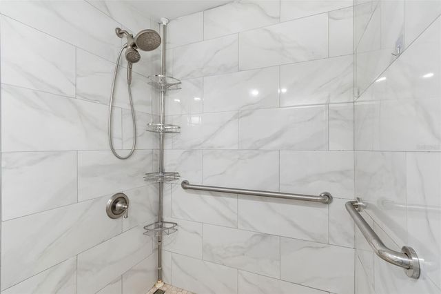 507 W PARIS STREET, Tampa, FL 33604