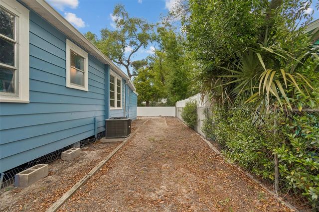 507 W PARIS STREET, Tampa, FL 33604