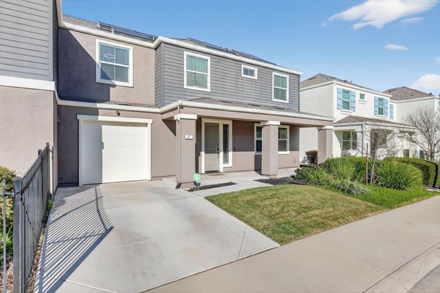 6 Aurum Park Ct, Sacramento, CA 95838