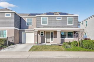 6 Aurum Park Ct, Sacramento, CA 95838