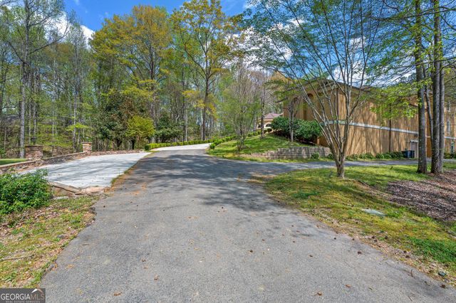 345 Broadmoor Way, Mcdonough, GA 30253