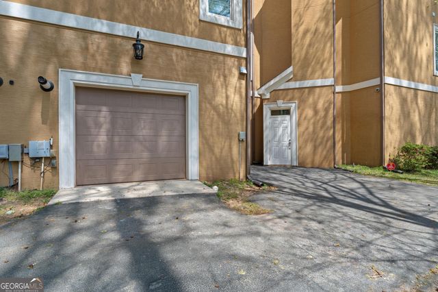 345 Broadmoor Way, Mcdonough, GA 30253