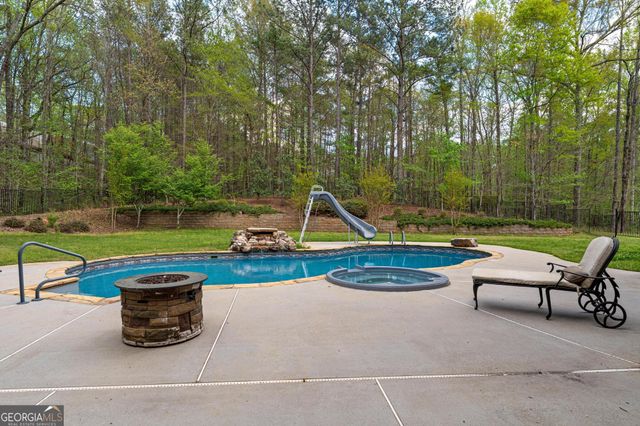 345 Broadmoor Way, Mcdonough, GA 30253