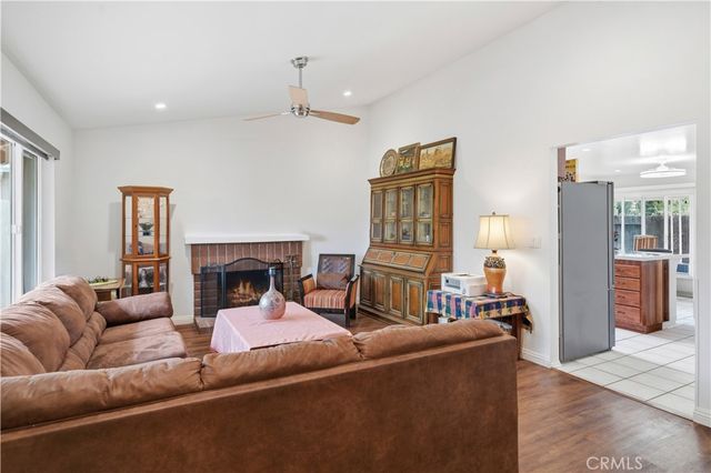 5892 Oak Meadow, Yorba Linda, CA 92886