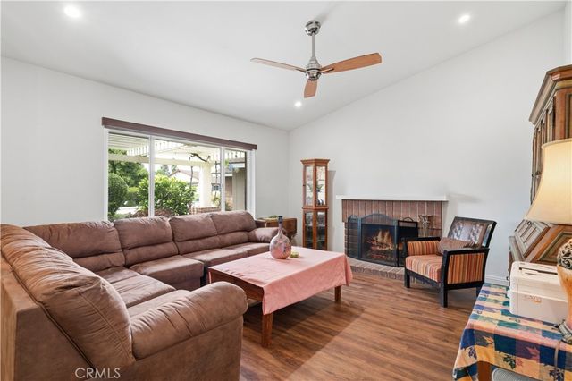 5892 Oak Meadow, Yorba Linda, CA 92886