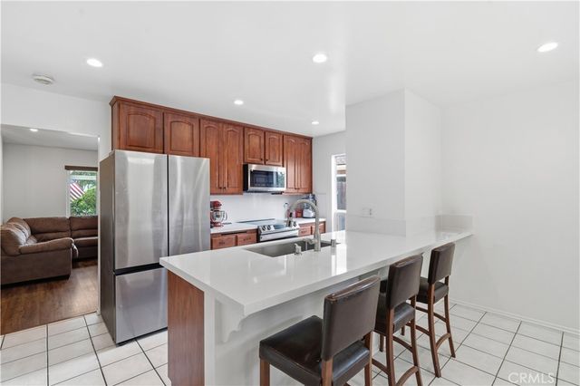 5892 Oak Meadow, Yorba Linda, CA 92886
