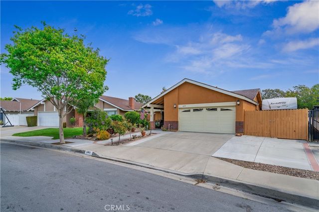5892 Oak Meadow, Yorba Linda, CA 92886