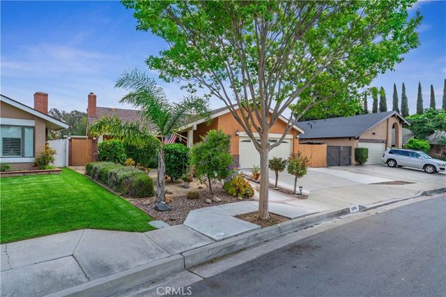 5892 Oak Meadow, Yorba Linda, CA 92886