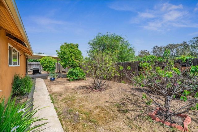 5892 Oak Meadow, Yorba Linda, CA 92886