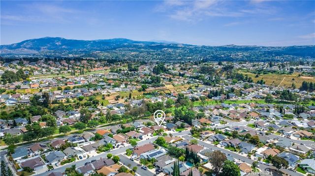 5892 Oak Meadow, Yorba Linda, CA 92886