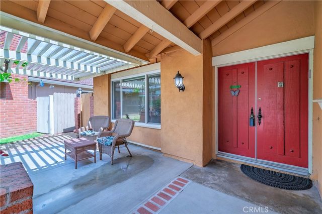 5892 Oak Meadow, Yorba Linda, CA 92886