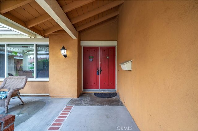 5892 Oak Meadow, Yorba Linda, CA 92886