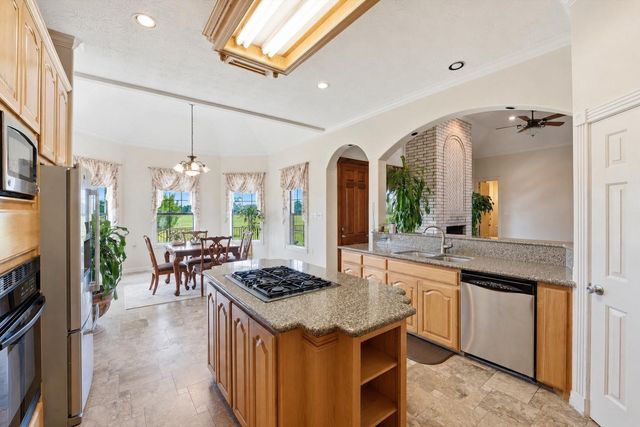 130 Duncan Lane, Liberty, TX 77575