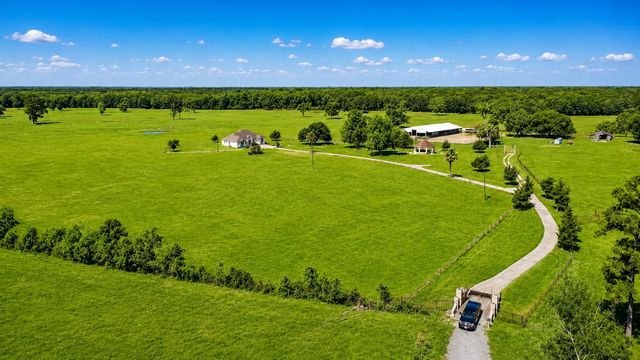 130 Duncan Lane, Liberty, TX 77575