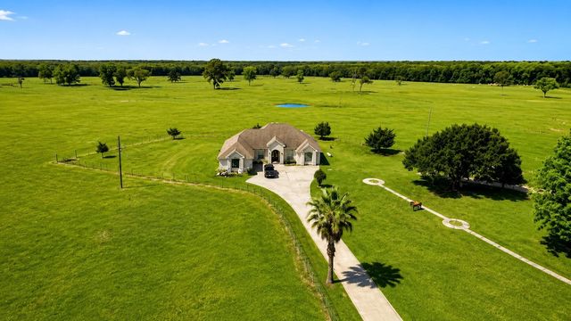 130 Duncan Lane, Liberty, TX 77575