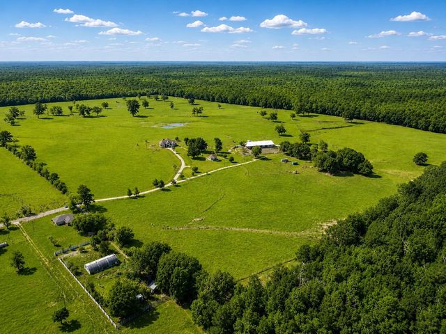 130 Duncan Lane, Liberty, TX 77575