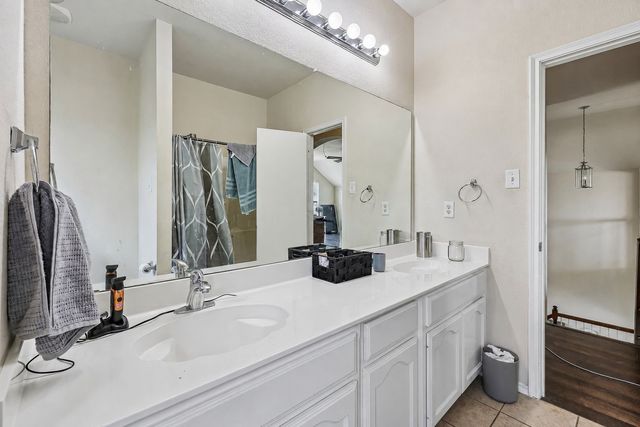1129 Mourning Dove Drive, Burleson, TX 76028