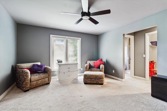 6642 Carlyle Court, West Bloomfield Charter Township, MI 48322