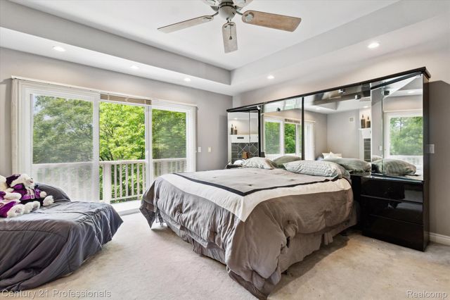 6642 Carlyle Court, West Bloomfield Charter Township, MI 48322