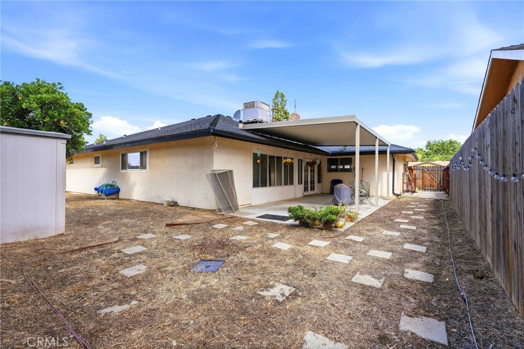 Image 34 of property listing at 153 Bonita Ave, Fowler, CA 93625