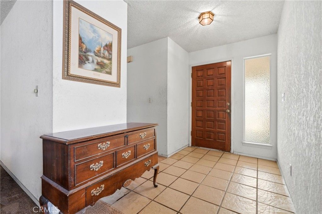 Image 9 of property listing at 153 Bonita Ave, Fowler, CA 93625