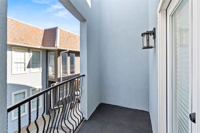 2316 Stutz Drive A, Dallas, TX 75235