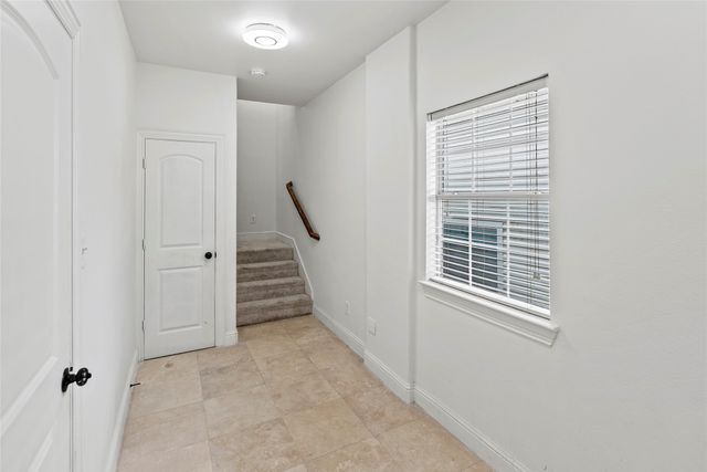 2316 Stutz Drive A, Dallas, TX 75235