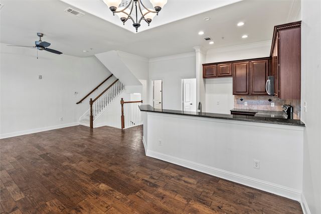 2316 Stutz Drive A, Dallas, TX 75235