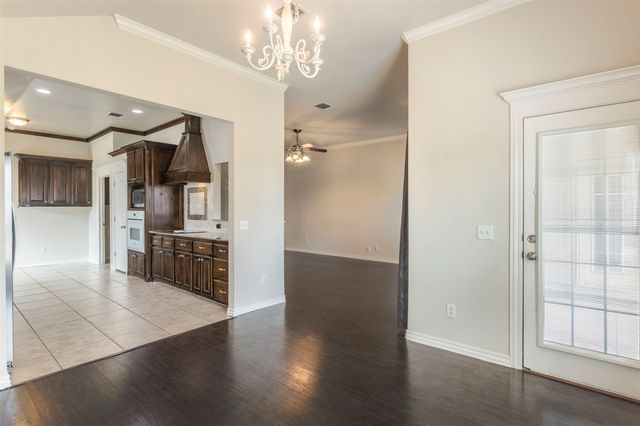 720 Hedgewood Drive, Oklahoma City, OK 73160