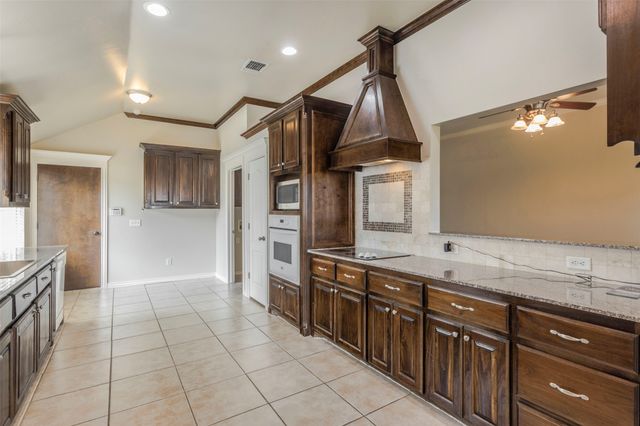 720 Hedgewood Drive, Oklahoma City, OK 73160