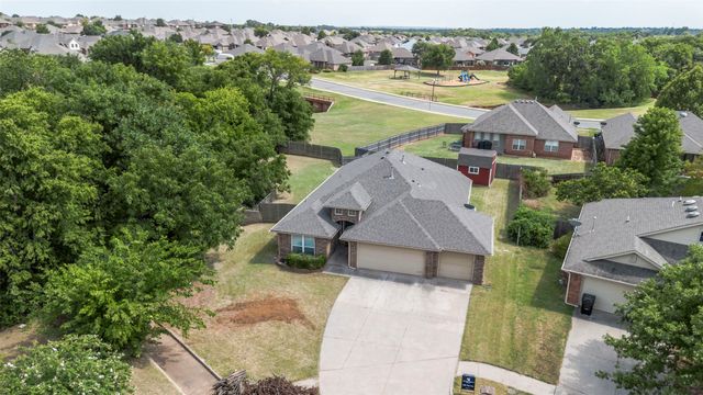 720 Hedgewood Drive, Oklahoma City, OK 73160
