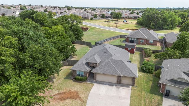 720 Hedgewood Drive, Oklahoma City, OK 73160