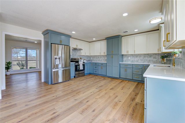 8602 Bissell Road, Manvel, TX 77578