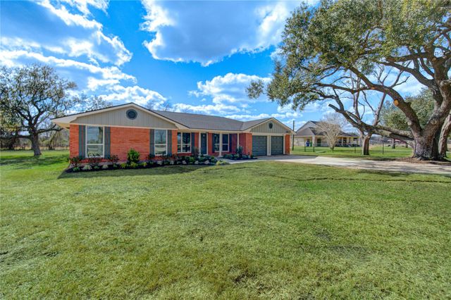 8602 Bissell Road, Manvel, TX 77578