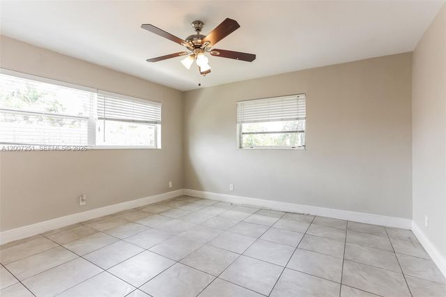 2720 SW 18th St, Fort Lauderdale, FL 33312