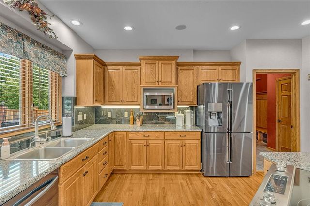 4728 Wimbledon Drive, Lawrence, KS 66044
