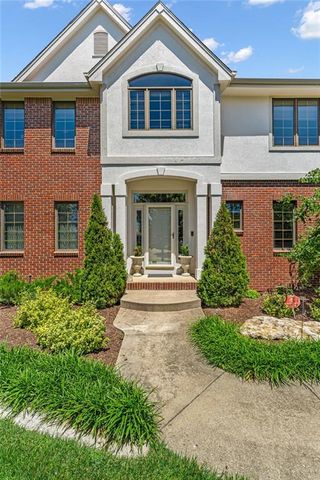 4728 Wimbledon Drive, Lawrence, KS 66044