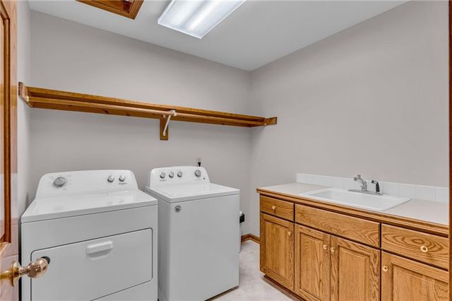 4728 Wimbledon Drive, Lawrence, KS 66044