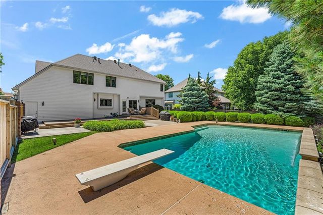 4728 Wimbledon Drive, Lawrence, KS 66044