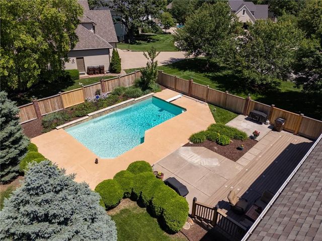 4728 Wimbledon Drive, Lawrence, KS 66044