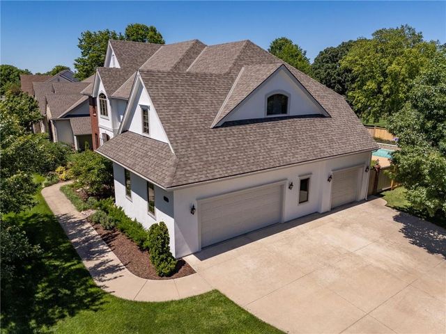 4728 Wimbledon Drive, Lawrence, KS 66044