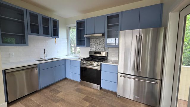 2502-2 Spring LN, Austin, TX 78703