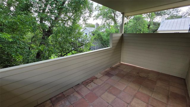 2502-2 Spring LN, Austin, TX 78703