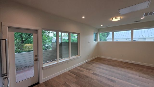 2502-2 Spring LN, Austin, TX 78703