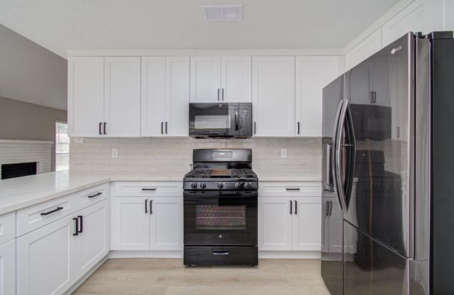 7510 Cavesson Drive, Cypress, TX 77433