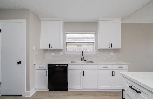 7510 Cavesson Drive, Cypress, TX 77433