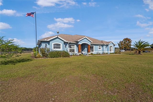 16421 W HIGHWAY 326, Morriston, FL 32668