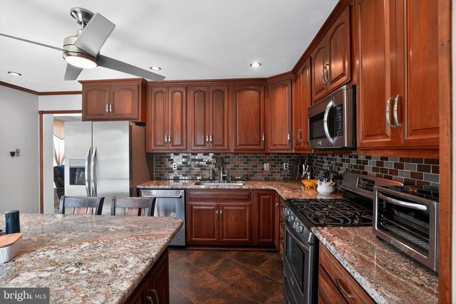 728 S WARRINGTON AVE, Cinnaminson, NJ 08077