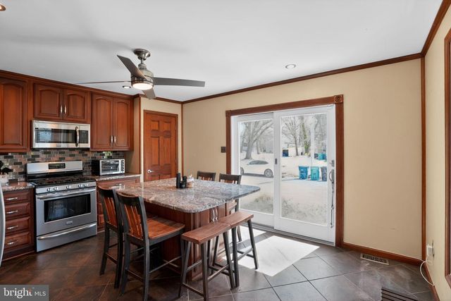 728 S WARRINGTON AVE, Cinnaminson, NJ 08077